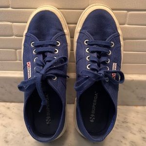 Super haha sneakers in royal blue. Size 7.5 US. LIKE NEW.